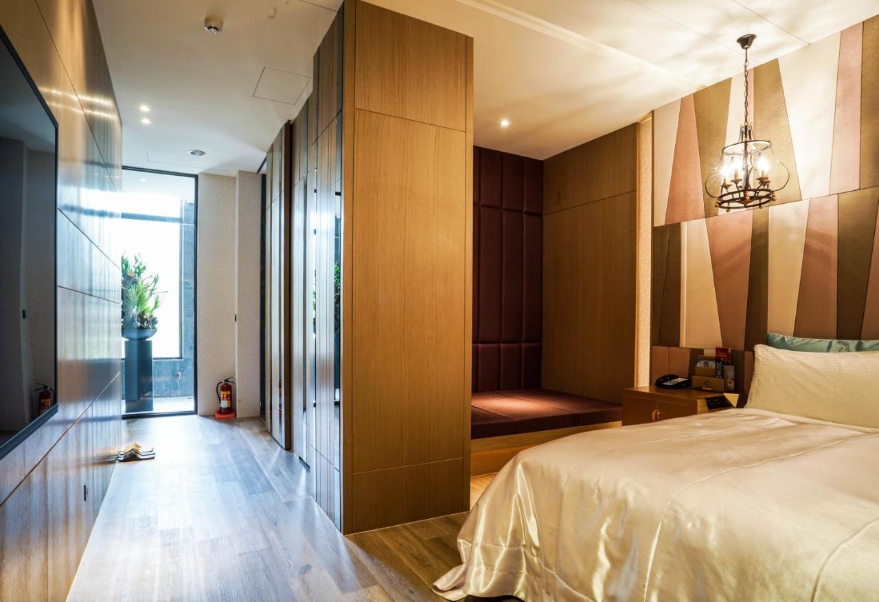 Shu Xin Motel Nantou Bagian luar foto